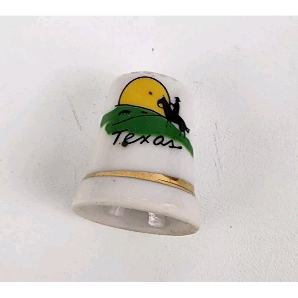 Porcelain Thimble, Collectible,‎ Souvenir Texas